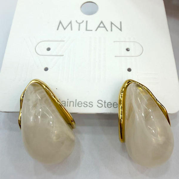 Earrings E25